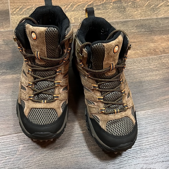 Men’s waterproof Merrell short hiking boots - Picture 2 of 7